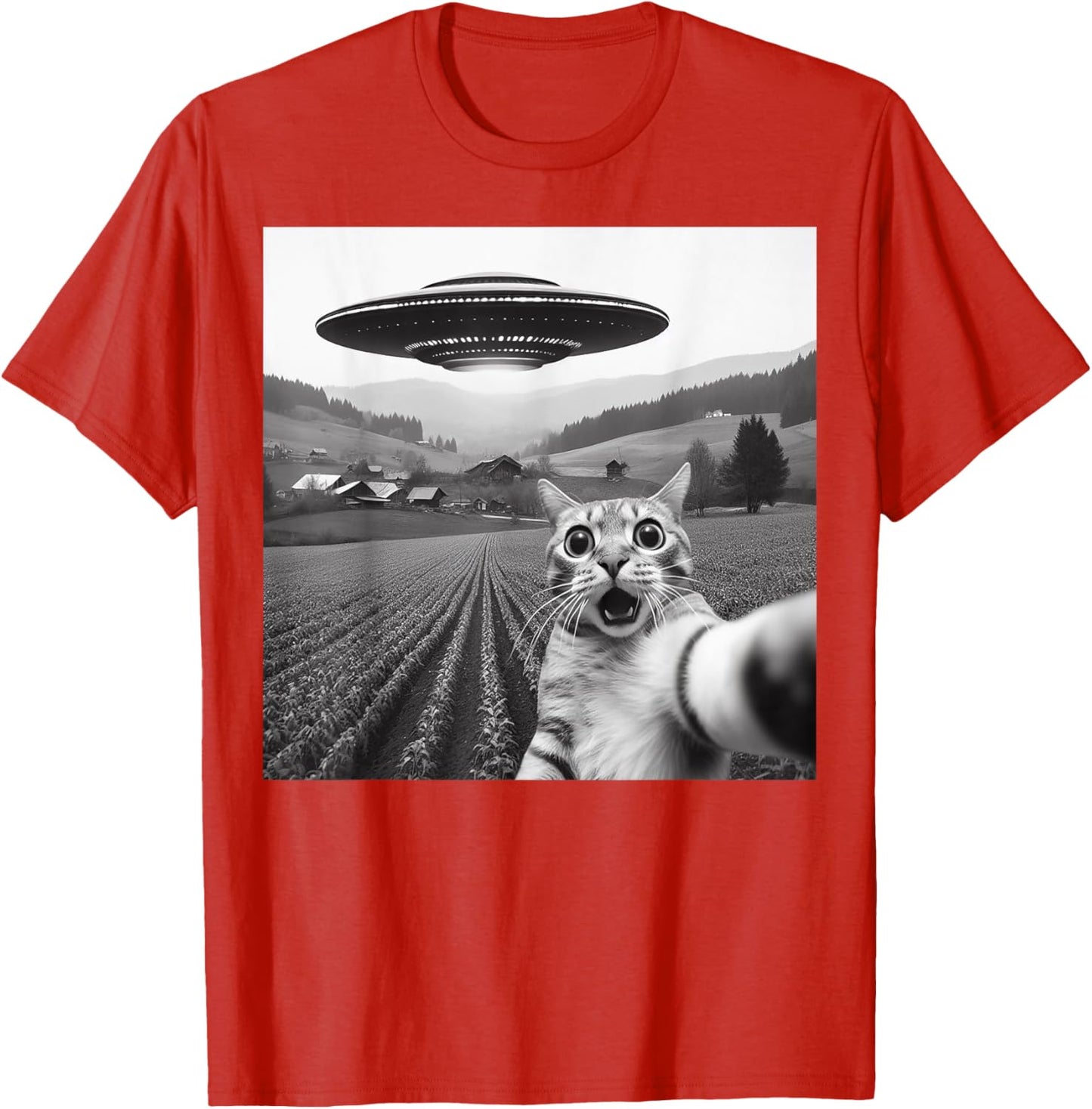 Cat Selfie With Alien UFO Funny Cat Gifts For Men Women Teen T-Shirt