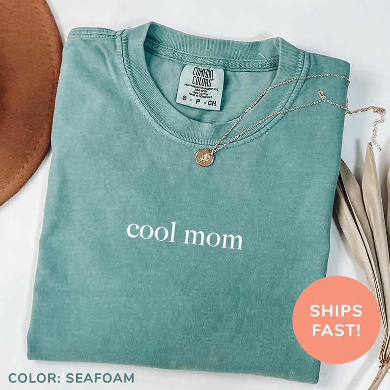 Cool Mom Letter Print Mom Appreciation Shirt