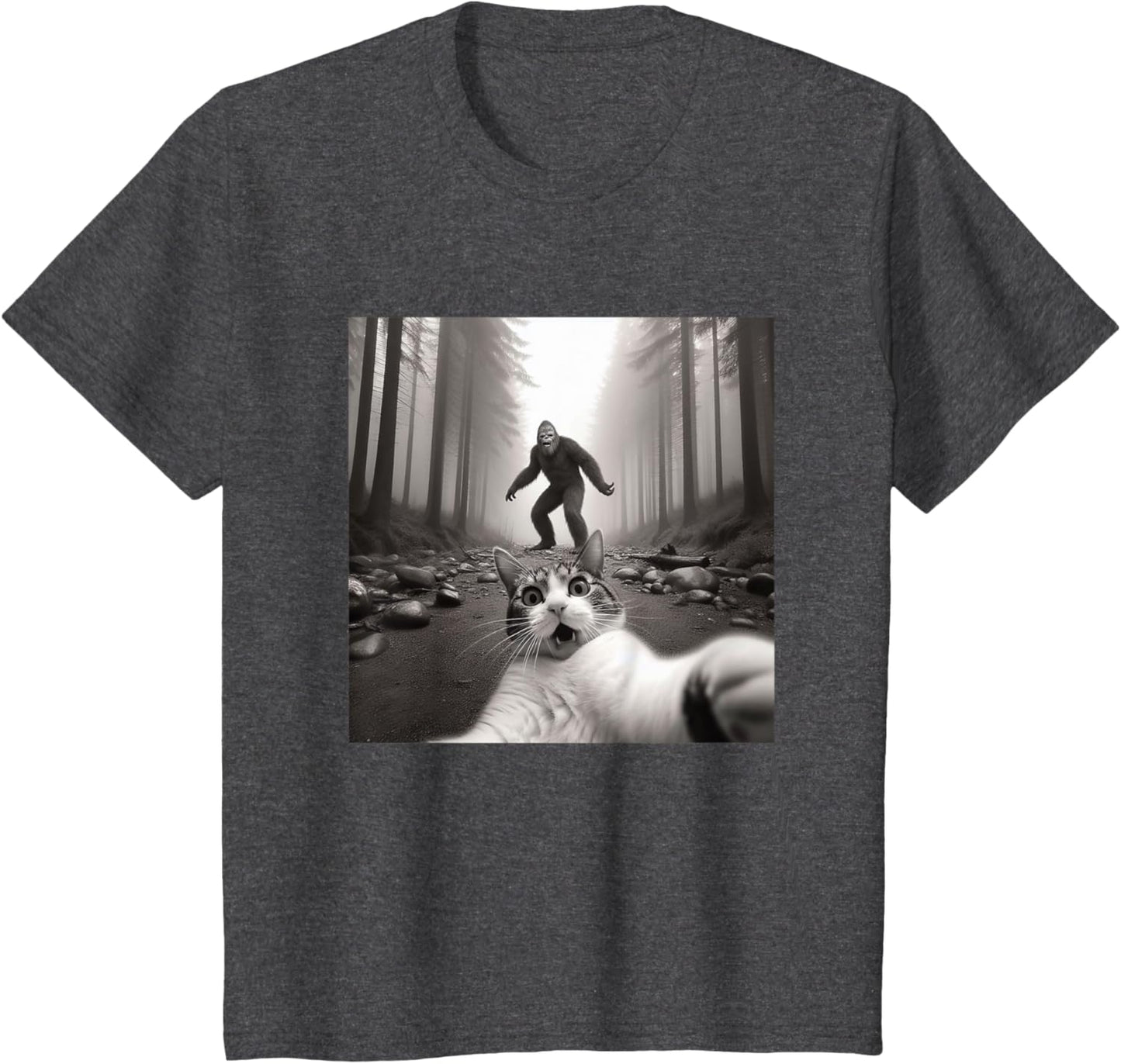 Funny Surprised Scared Cat Selfie Graphic T-Shirt