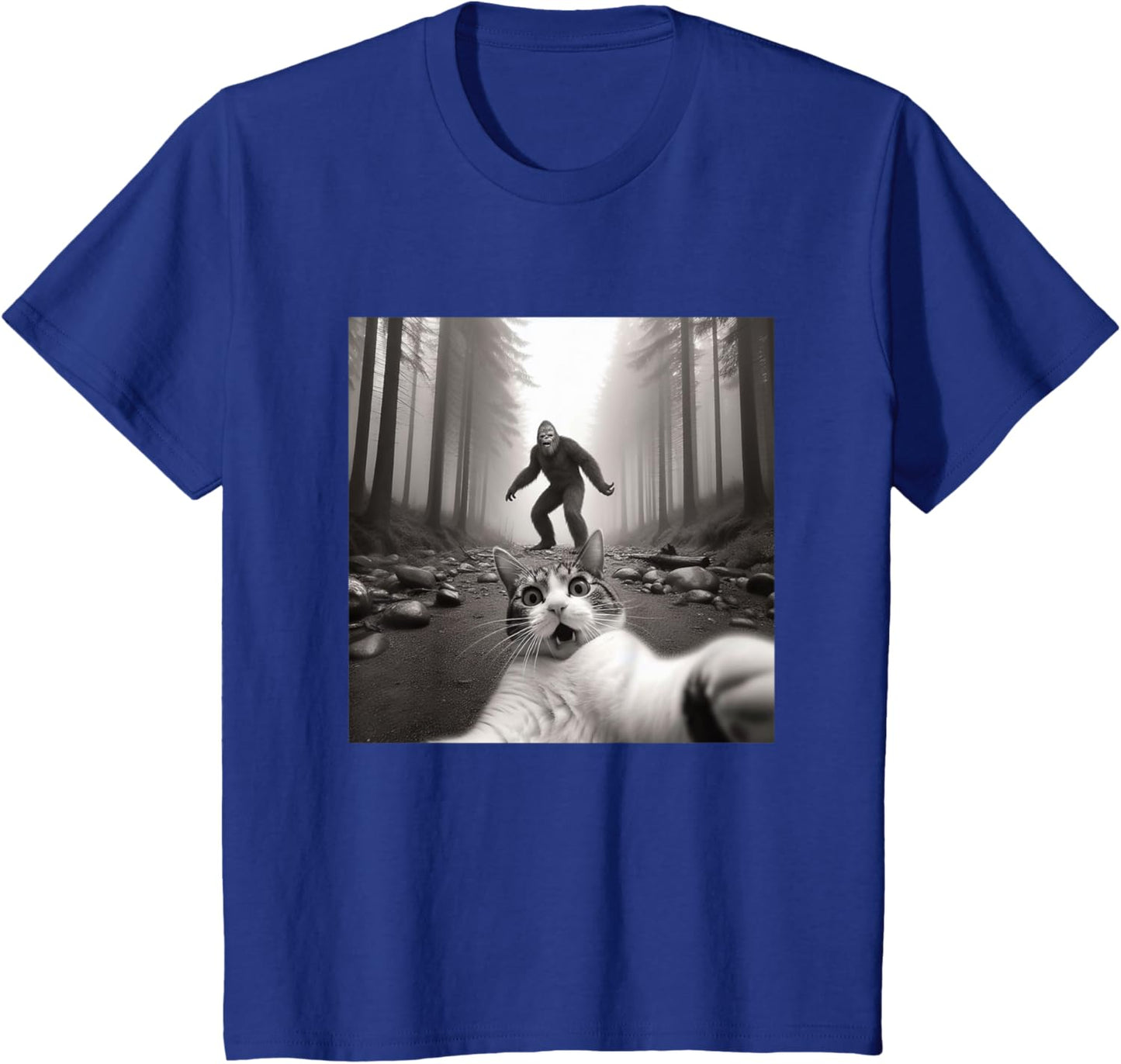 Funny Surprised Scared Cat Selfie Graphic T-Shirt