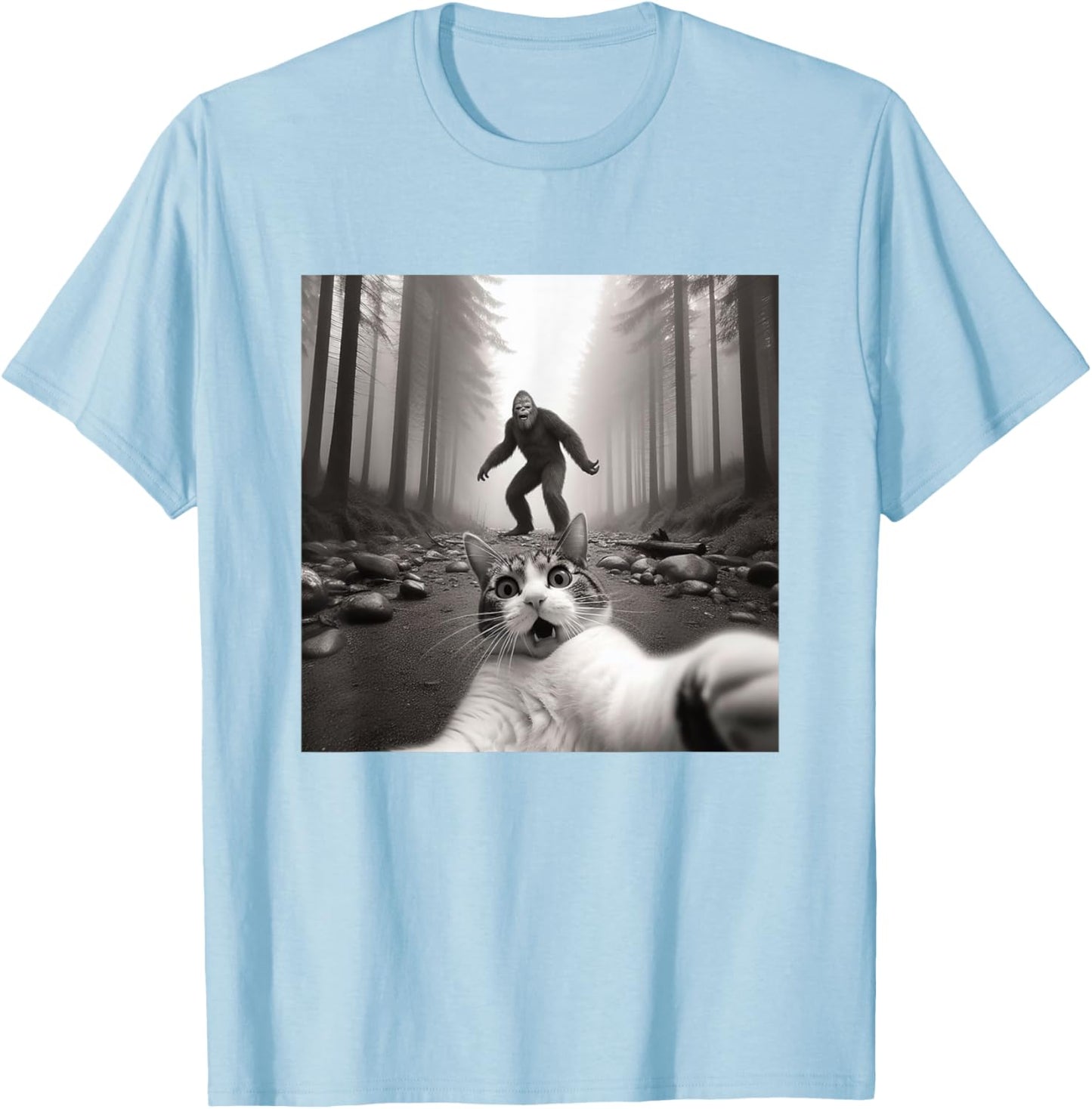 Funny Surprised Scared Cat Selfie Graphic T-Shirt