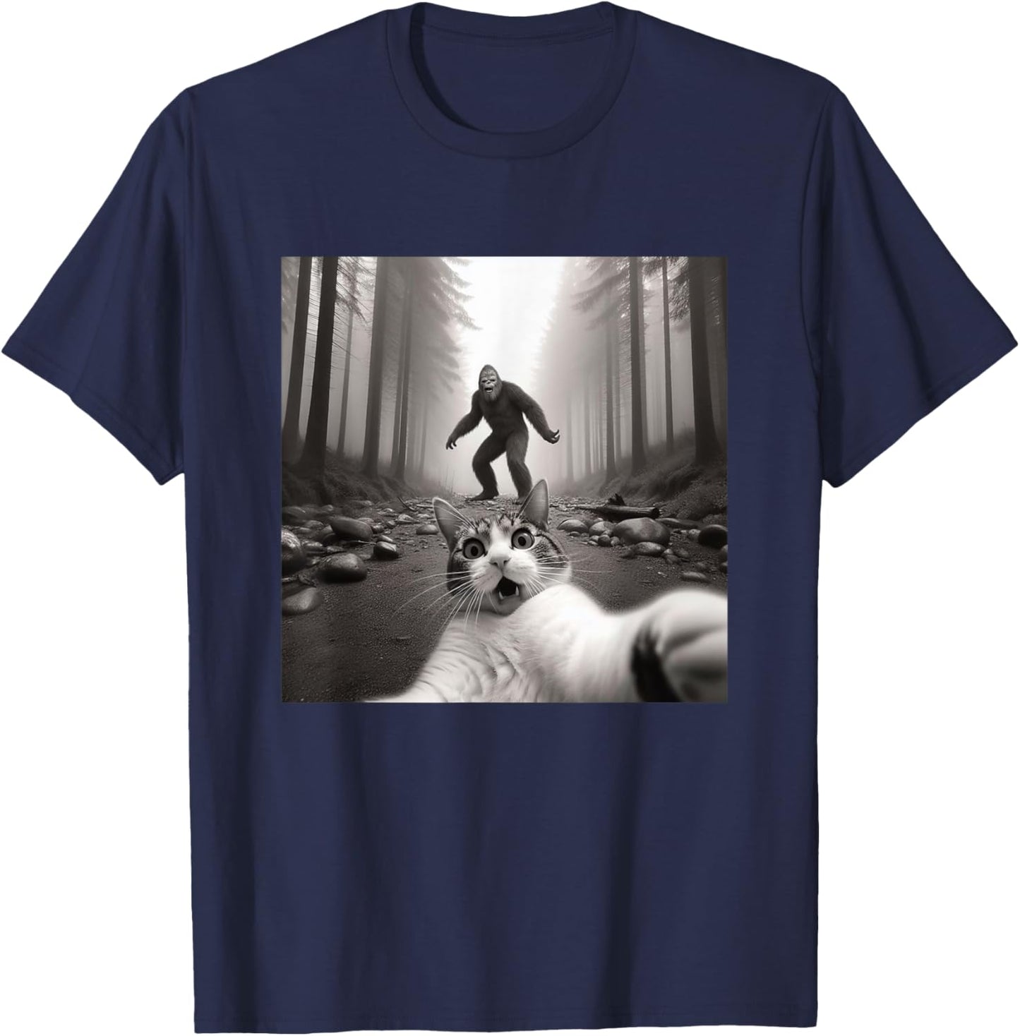Funny Surprised Scared Cat Selfie Graphic T-Shirt