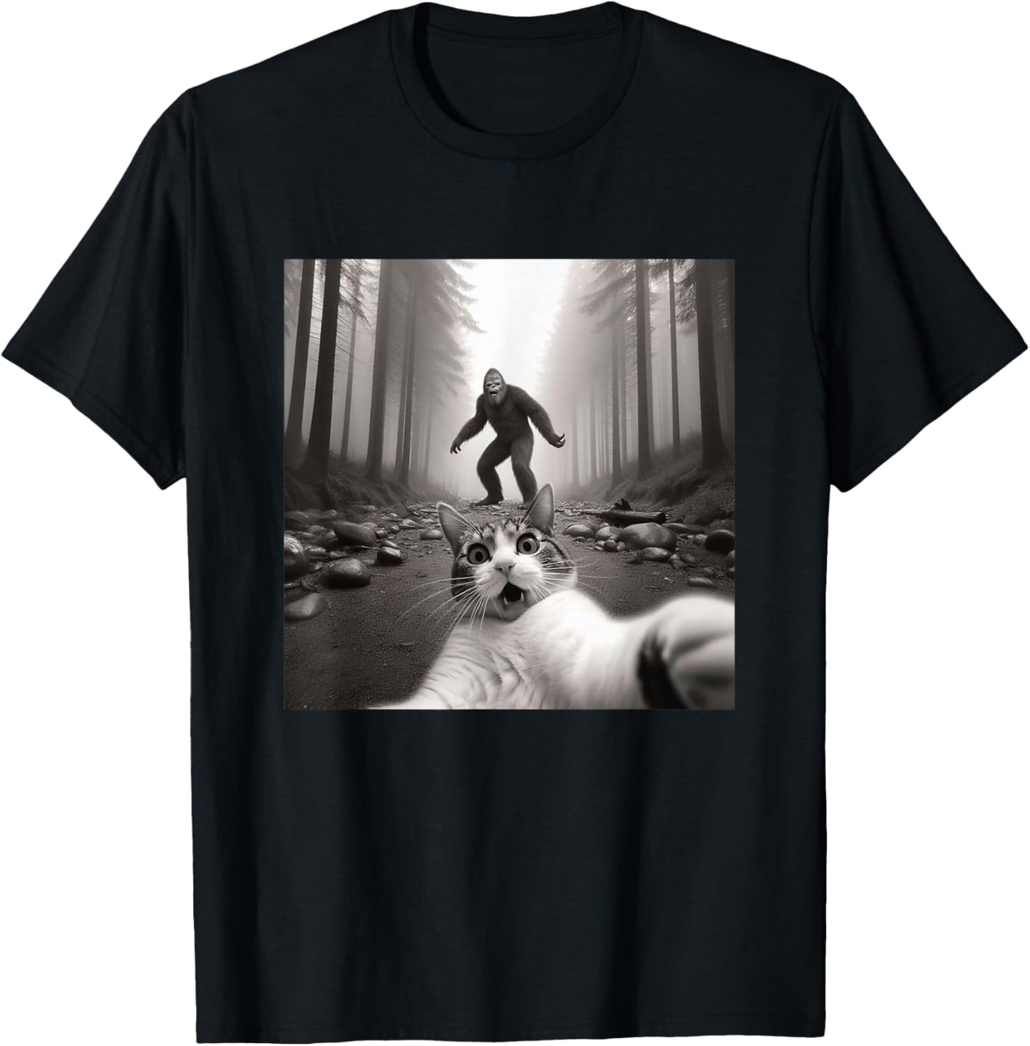Funny Surprised Scared Cat Selfie Graphic T-Shirt