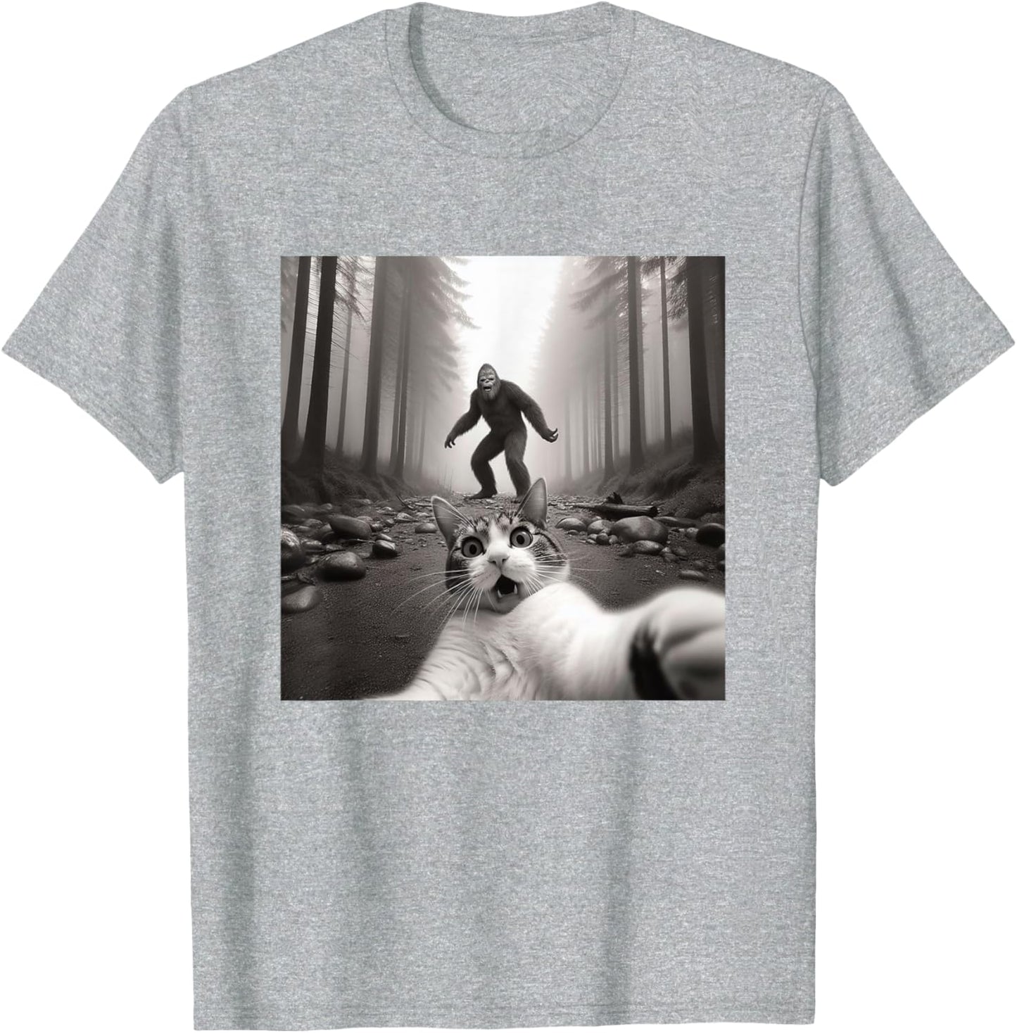 Funny Surprised Scared Cat Selfie Graphic T-Shirt