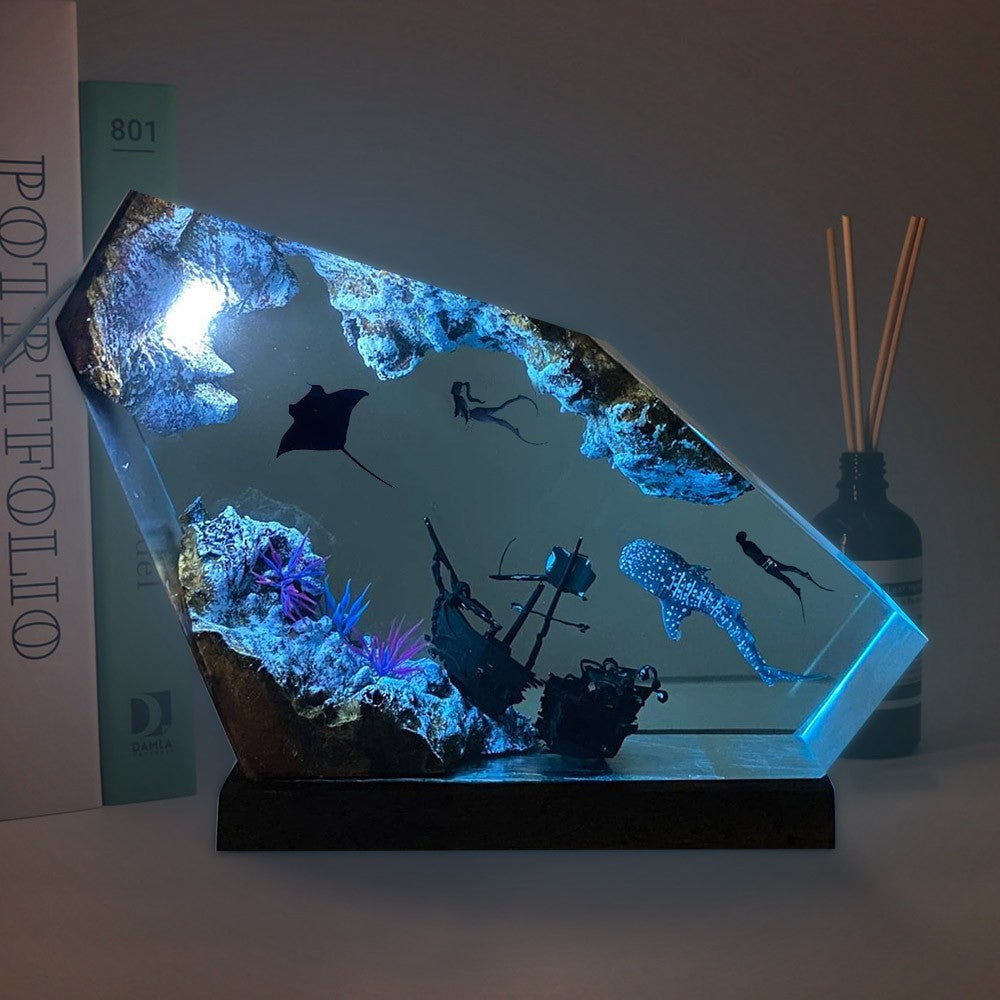 Whale Shark Manta Rays Couple Divers Lamp Ornament