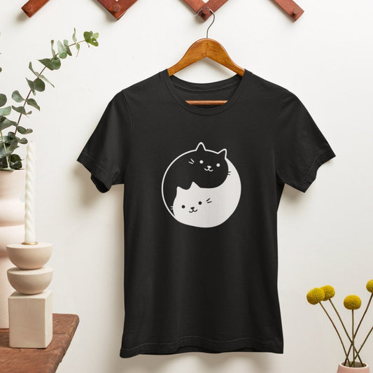 Cute Aesthetic Yin Yang Cat Print T-Shirt